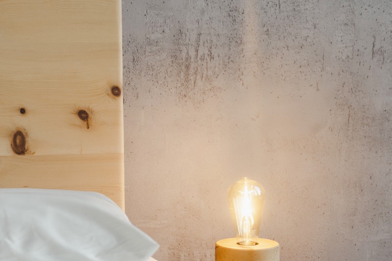 Bettrahmen Olperer mit Lampe