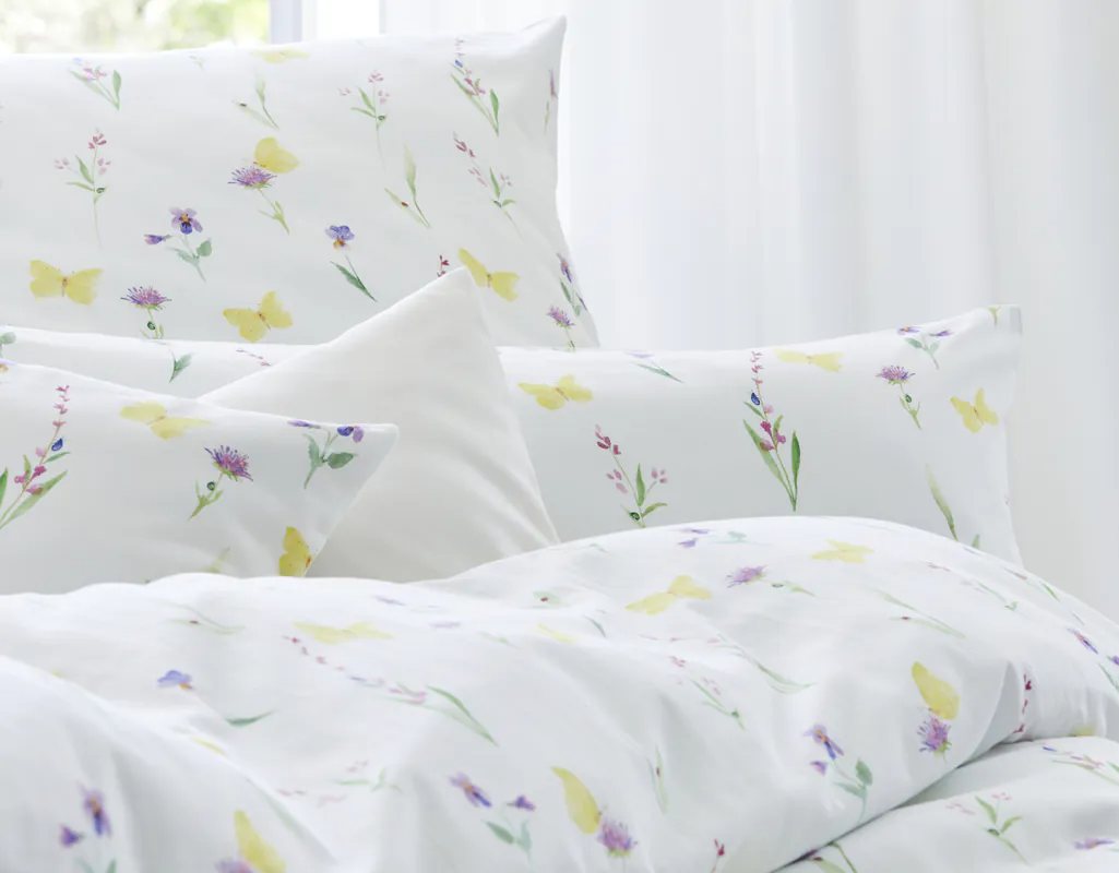 Bio Satin Bettwäsche Wiesenglück – Cotonea Kollektionsbild