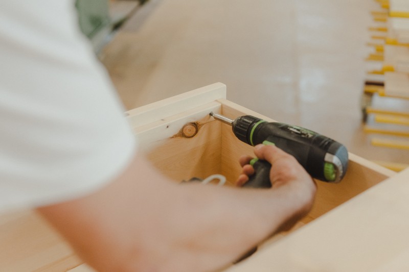 Produktion Möbel Schublade