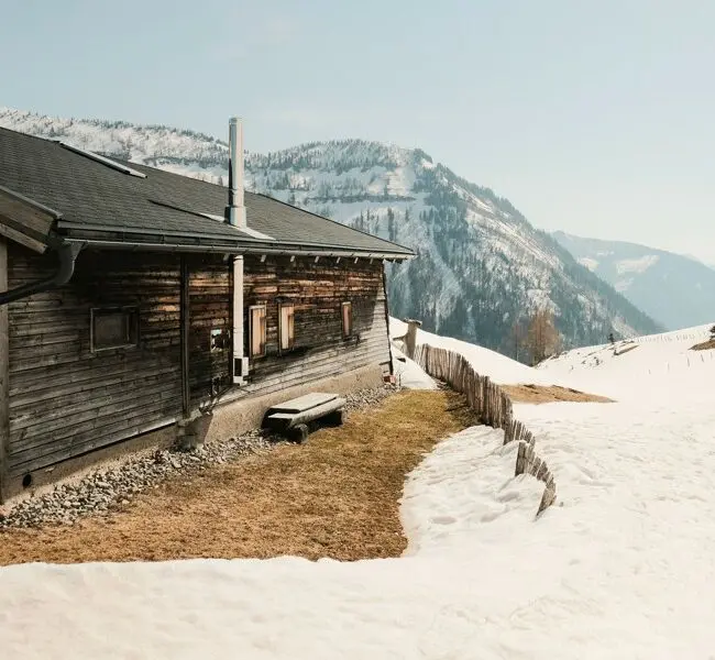Hütte im Winter