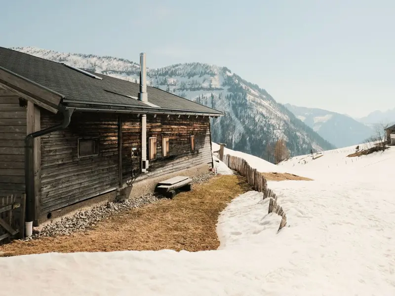 Hütte im Winter